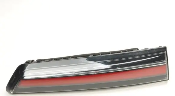 Opel Mokka B Tailgate rear/tail lights 9833944480