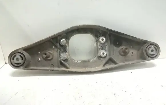 Mercedes-Benz E W211 Engine mount bracket A2306522206