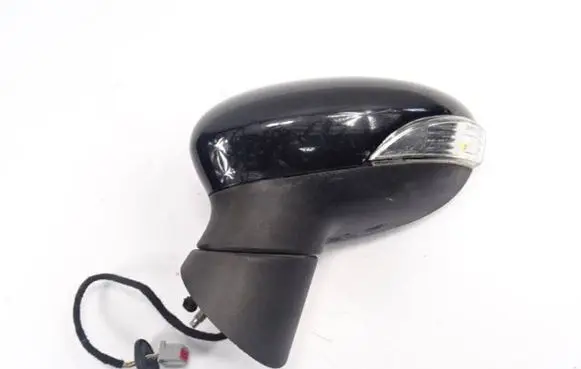 Ford Fiesta Front door electric wing mirror 