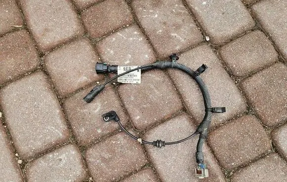 Opel Zafira C ABS module connector plug 13470550