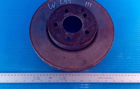 Mercedes-Benz E W211 Front brake disc