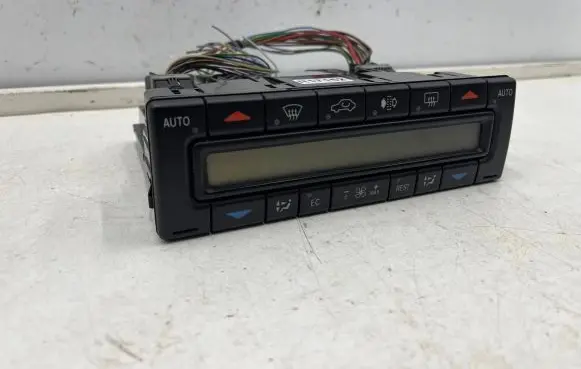 Mercedes-Benz E W210 Climate control unit 2108302385