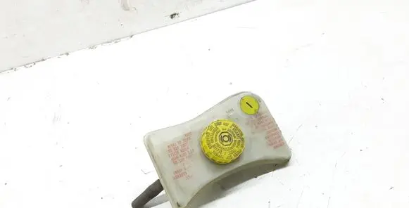 Audi A4 S4 B6 8E 8H Brake fluid reservoir 8E0611301E