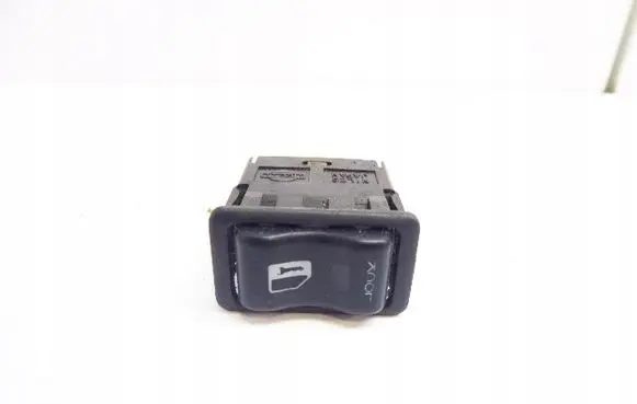 Nissan Primera Electric sliding door switch 