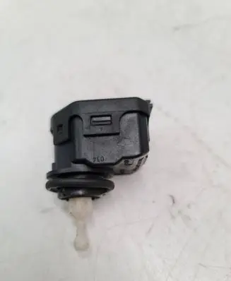 Volkswagen Golf IV Headlight level adjustment motor 1J0941295C