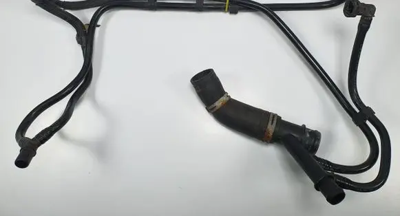 Land Rover Range Rover L322 Engine coolant pipe/hose 92-2944