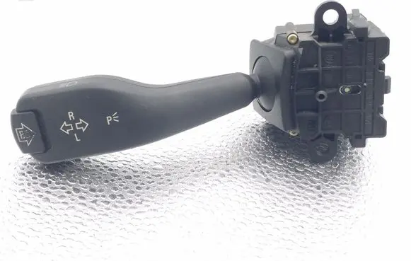 BMW 5 E39 Indicator stalk 8363668 01104010