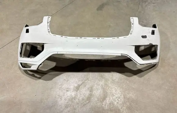 Volvo XC90 Front bumper 31690641