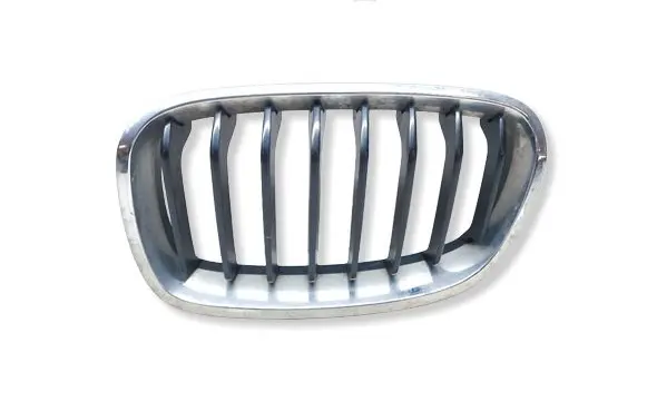 BMW 1 F20 F21 Front bumper upper radiator grill 7239021