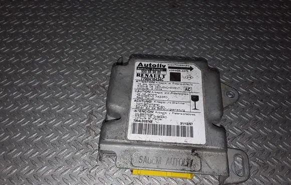 Renault Megane I Airbag control unit/module 550569000 7700418434C