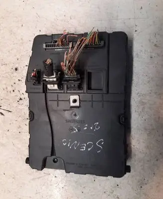 Renault Scenic II - Grand scenic II Comfort/convenience module 8200525383 05140 S118400140