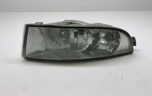 Skoda Octavia Mk2 (1Z) Front fog light 1Z0941699C 1Z0941701C