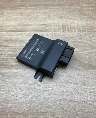 Audi A6 S6 C6 4F Gateway control module 4F0907468D 4F0910468A