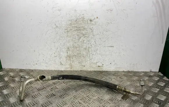 Jeep Grand Cherokee Air conditioning (A/C) pipe/hose 68161179AA