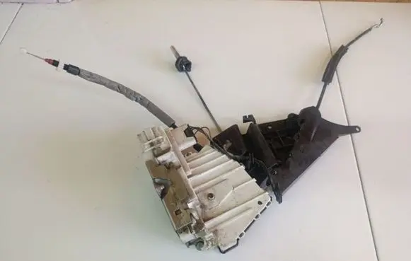 Mercedes-Benz B W245 Front door lock