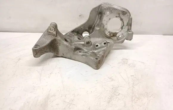 Volvo V40 Fuel pump bracket 31401103 31480996