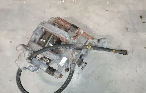 Opel Cascada Rear brake caliper 13407142