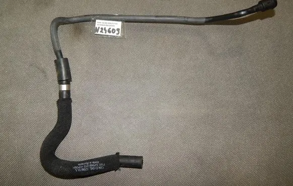 Audi A4 S4 B9 Engine coolant pipe/hose 04L129979A