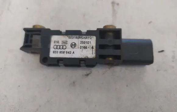 Audi A4 S4 B6 8E 8H Airbag deployment crash/impact sensor 8E0959643A