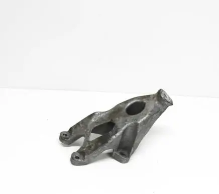 Audi A4 S4 B8 8K Engine mounting bracket 8K0199307BE