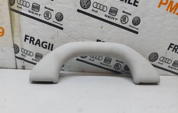 Volkswagen PASSAT B6 Front interior roof grab handle 1K0857607H