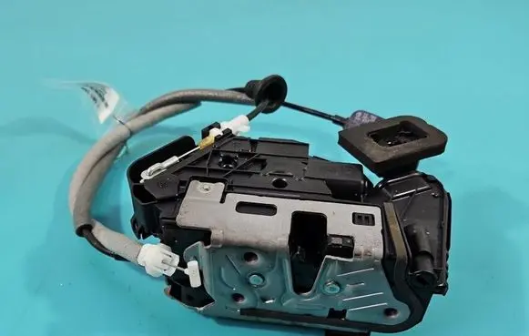 Skoda Octavia Mk4 Front door lock 5TB837016D IMPRK1581166