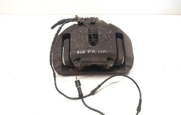 BMW 5 F10 F11 Front brake caliper 6030348