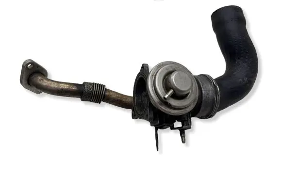Volkswagen Golf IV EGR valve 038129637L