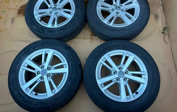 Audi Q3 F3 R17 alloy rim 83A601025F
