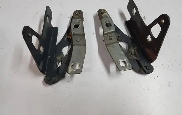 Seat Leon (1P) Engine bonnet/hood hinges 