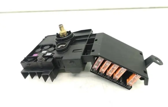 Mercedes-Benz E W211 Fuse module A2115461141