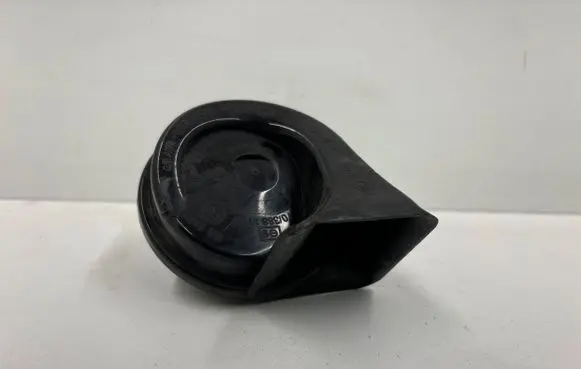 Mercedes-Benz CLS AMG C219 Horn signal A046466 703881166