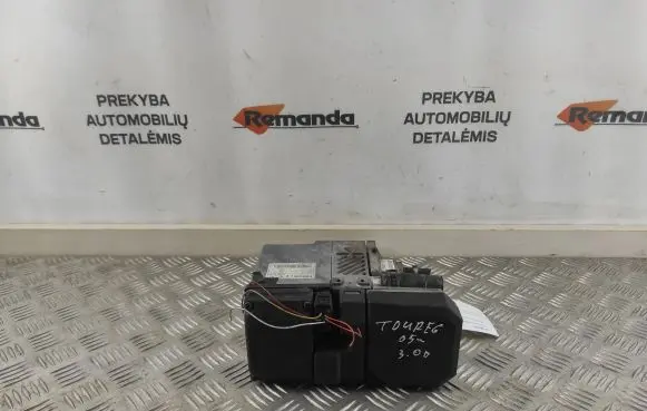 Volkswagen Touareg I Auxiliary pre-heater (Webasto) 7L6819008D 67889C