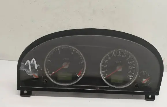 Ford Mondeo Mk III Speedometer (instrument cluster) 1S7F10841