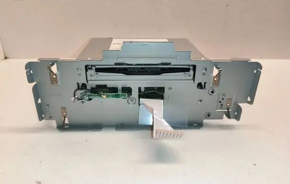 Lexus RX 450H Radio/CD/DVD/GPS head unit 861200E690 868400E131