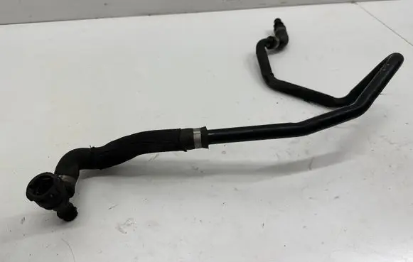 Mercedes-Benz E W212 Engine coolant pipe/hose