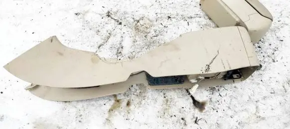 Toyota Avensis T250 Armrest