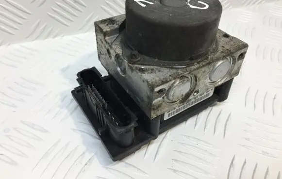 Renault Megane II ABS Pump 8200737985