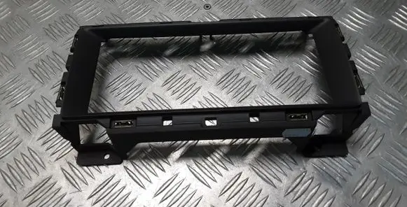 Radio/GPS head unit trim