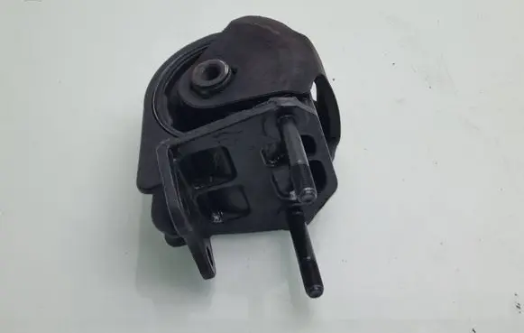 KIA Sorento Engine mount bracket 218352P100