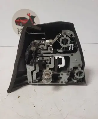 BMW 3 E46 Tail light bulb cover holder 230028r