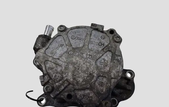 Volkswagen Caddy Vacuum pump 03L145100