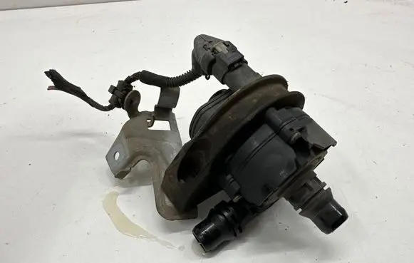 BMW 2 F46 Electric auxiliary coolant/water pump 8486848