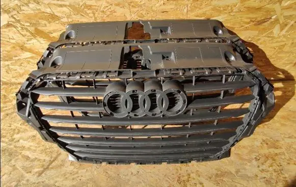 Audi A3 S3 8L Front grill 8V5853651B