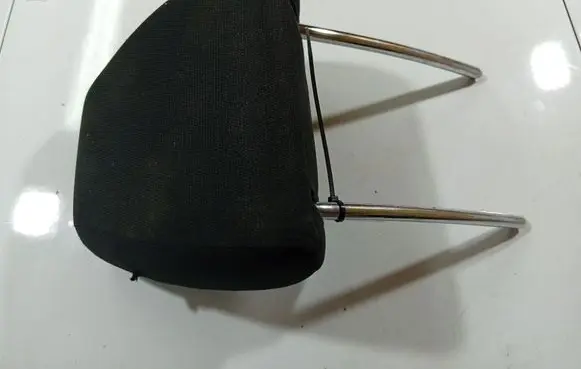 Mercedes-Benz A W169 Front seat headrest 