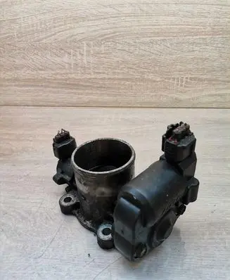 Toyota Avensis T250 Throttle body valve 0R010 1923002010
