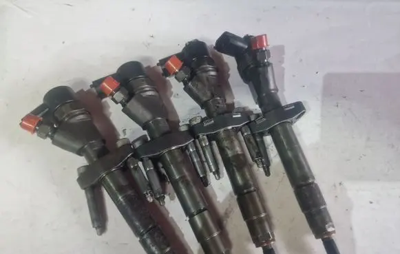 Renault Espace - Grand espace IV Fuel injectors set 8200936736 0445110084