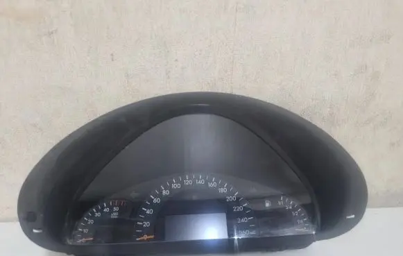 Mercedes-Benz C W203 Speedometer (instrument cluster) A2035403911