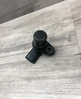 Opel Astra J Camshaft position sensor 55580466 304F13390 10172002103