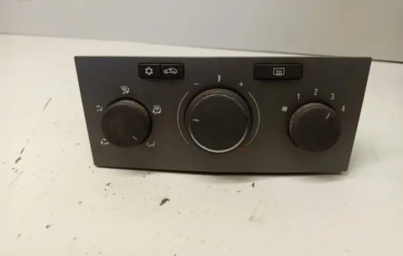 Opel Zafira B Climate control unit